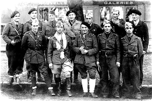 Groupe de soldats du CFP