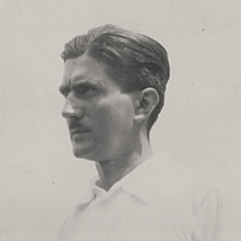 Maurice Parisot pensif