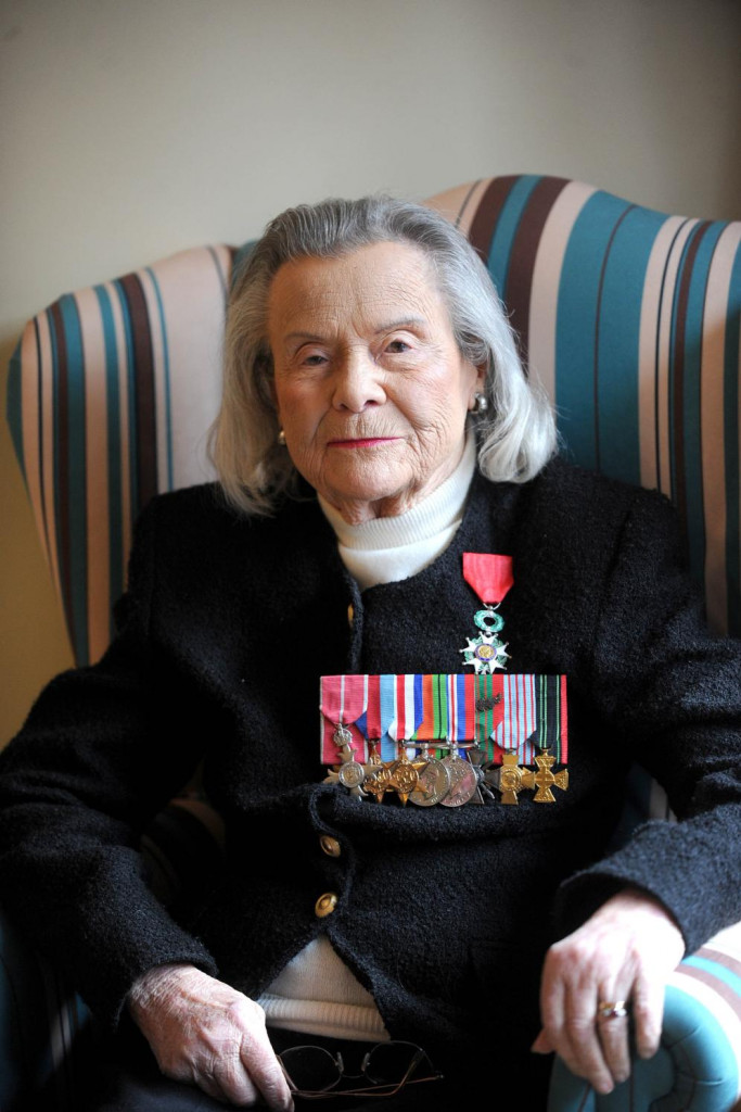 Yvonne Baseden et ses décorations