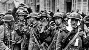 Soldats français capturés mains en l'air