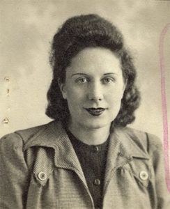 JEANNE ROBERT PHOTO D'IDENTITÉ 1940